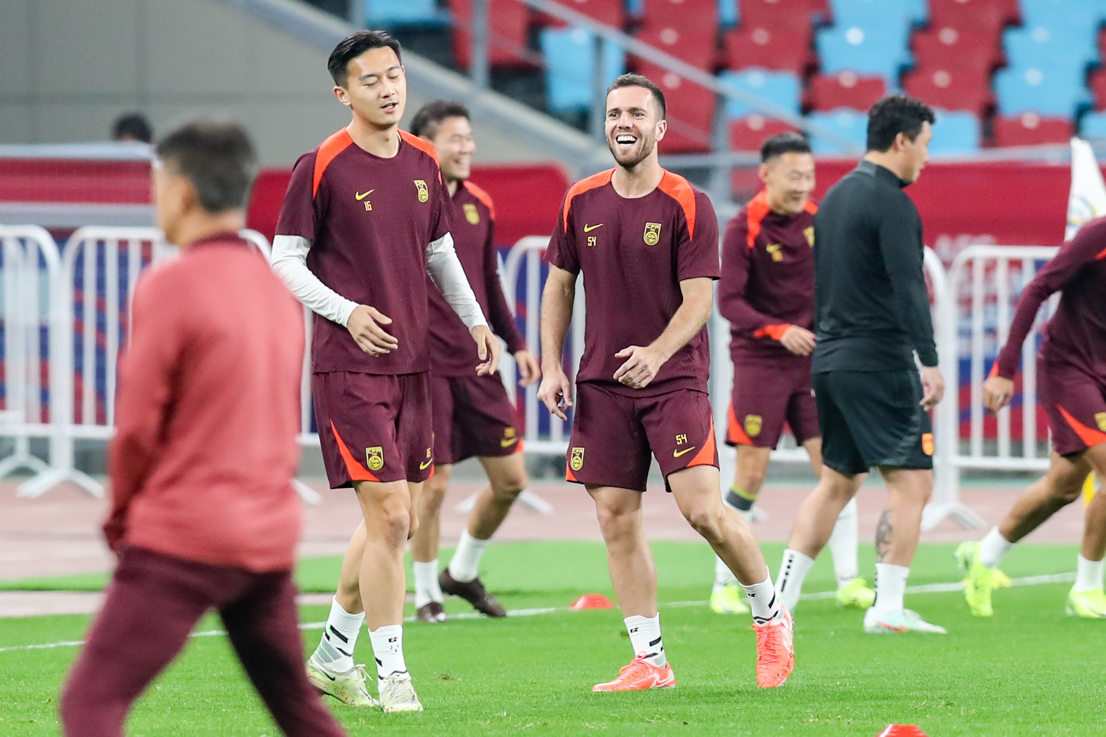 DeepSeek预测:国足1-2小负,有望借助主场优势1-1逼平澳大利亚